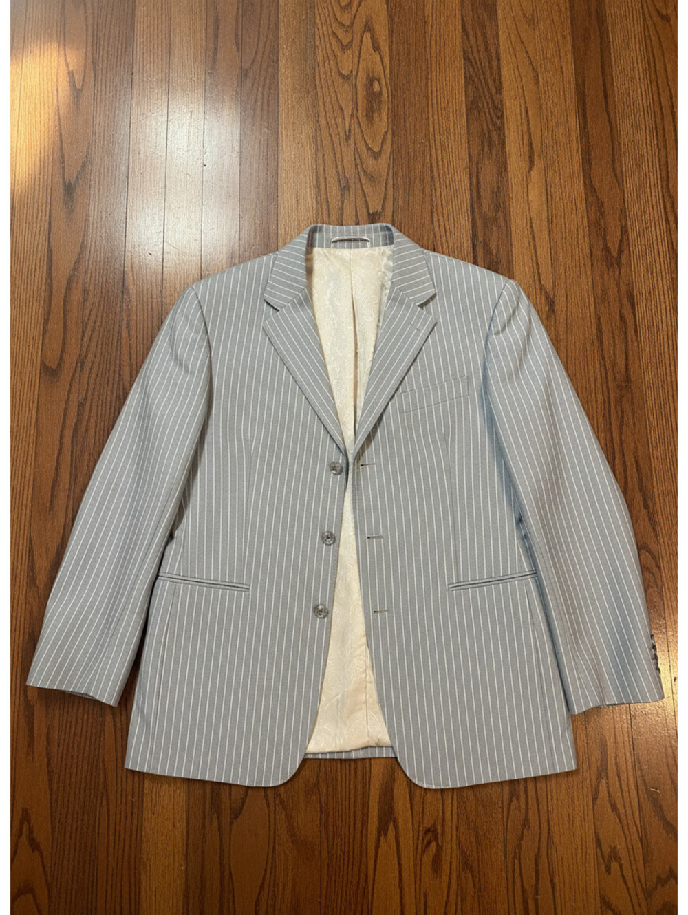 Steve Harvey collection/ w pants Gray Pinstripe Blazer with Paisley Lining